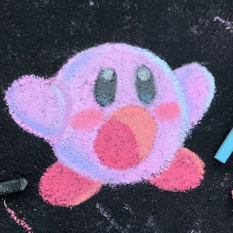 kirby Kirby Chalk Art, Chalk Art Cartoon Characters, Chalk Art Ideas On Paper, Kawaii Chalk Art, What To Draw With Chalk Easy, Aesthetic Chalk Drawings, Anime Chalk Art, Realistic Chalk Art, Chalk Easy Drawings