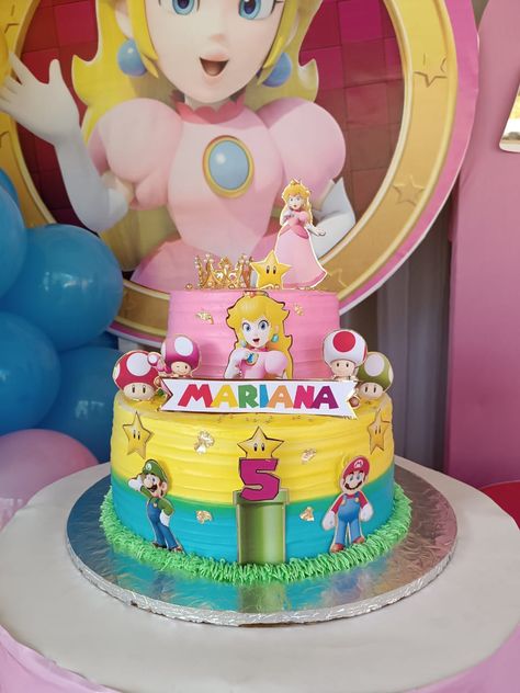 Pastel de princesa peach Pastel Princesa Peach, Peach Mario Bros, Princess Peach Party, Peach Birthday, Peach Mario, 1st Birthday Party For Girls, Mario Bros Party, Super Mario Birthday Party, Peach Party