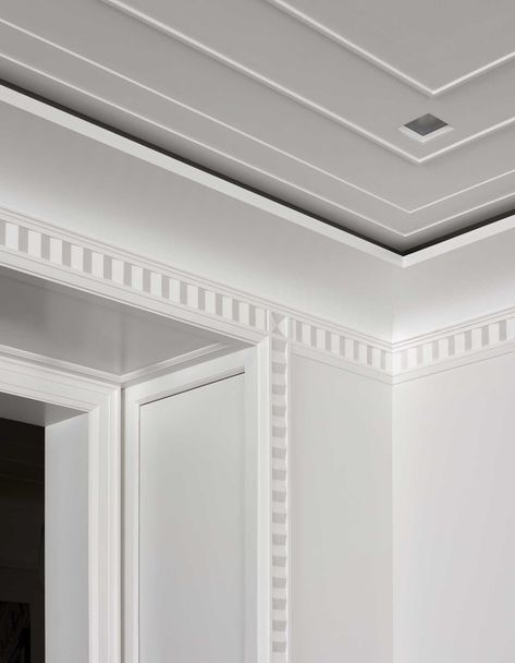 John B. Murray Architect Ceiling Design Classic, Classic Ceiling Design, تصميم دورة مياه, Molding Ceiling, Foyer Flooring, Ceiling Details, Interior Ceiling Design, House Trim, Central Park West