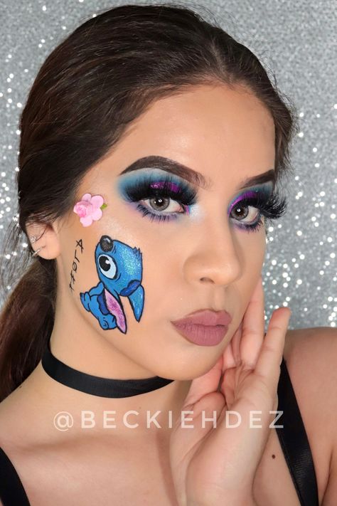 #makeup #stitch #maquillaje #mua #trendymakeup #makeupideas Lilo And Stitch Makeup Looks, Stitch Makeup Ideas, Disney Make Up Looks, Stitch Inspired Makeup, Stitch Halloween Makeup, Stitch Makeup Look, Stitch Make Up, Stitch Makeup Disney, Lilo And Stitch Makeup