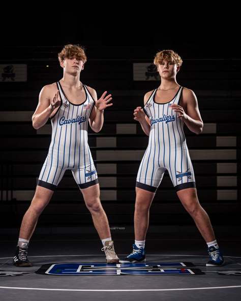 Wrestling Media Day Group Pose Idea Wrestling Team Photos, Sports Media Day Ideas, Media Day Poses Wrestling, Wrestling Media Day, Wrestling Media Day Poses, Wrestling Poses Reference, Wrestling Picture Ideas, Wrestling Photoshoot, Wrestling Pose