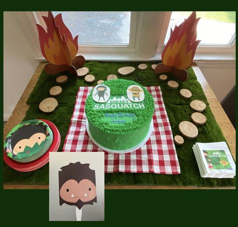 Apple Arcade’s Sneaky Sasquatch Birthday Theme. •Cake was custom made by Blue Crab Cupcake in Annapolis, MD. Seriously the best cakes and cupcakes i’ve ever had. •Napkins- custom made by Oriental Trading company •Hand Fans(bc MD summers feel like hell)- Custom made by Oriental Trading Company •Plates- custom made by Shindigz •All table decor - purchased at Hobby Lobby My son always wants a theme that is unavailable... with these great websites (listed above) anything is possible. Sneaky Sasquatch Birthday Party, Sasquatch Birthday Party, Sasquatch Birthday, Sasquatch Party, Sneaky Sasquatch, Bigfoot Birthday, Apple Arcade, 79th Birthday, The Best Cakes