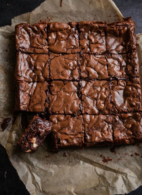 Best Chewy Brownies, Brownie Photography, Cake Like Brownies, Chewy Brownies, Cooking Chocolate, Best Brownies, Triple Chocolate, Fudgy Brownies, Milk Chocolate Chips