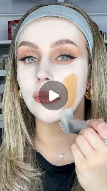 People Doing Makeup, Make Up Videos Full Face, Full Face Makeup Videos, Whole Face Makeup, Makeup Looks Crazy, Makeup Videos Full Face, Makeup Transformation Tutorial, Flawless Makeup Tutorial, Amazing Makeup Transformation