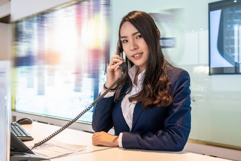 Asian reception recieving the call at th... | Premium Photo #Freepik #photo #sale #car #people #technology Car People, Table Photography, Photoshop Effects, Photography Photos, Premium Photo, 1 Million, Stock Photography, Showroom, Photo Editing