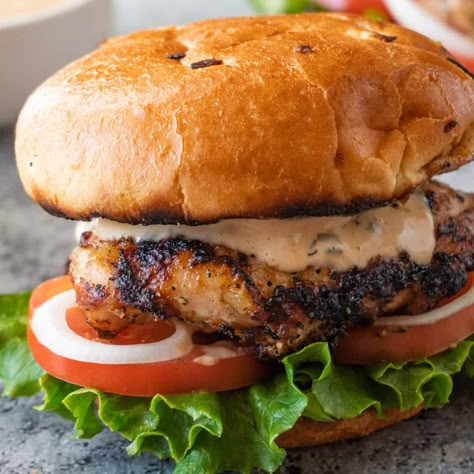 Chicken Breast Sandwich Recipes, Grilled Chicken Sandwich Recipes, Grilled Chicken Burgers, Chicken Breast Sandwich, Grilled Chicken Breast Recipes, Grilled Chicken Sandwich, Smoked Chicken Breast, Braised Chicken Breast, Chicken Recipe Air Fryer