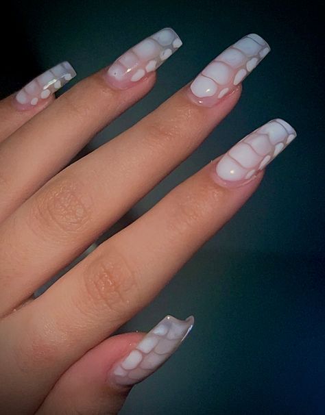 White Croc Nails, Square Nails Ideas Medium, Snake Skin Nails Designs, Snakeskin Nails, Medium Square Nails, Croc Nails, White Tip Acrylic Nails, Snake Skin Nails, Nails With White