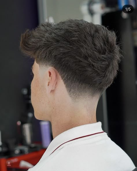 Taper Mid Fade Haircut, Mid Taper Fade Straight Hair, Mid Fade Messy Hair, Mid Taper With Bulk, Mid Taper Straight Hair, No Fade Haircut Men, Very Low Fade, Low Taper Fade Haircut Straight Hair, Taper Fade Alto