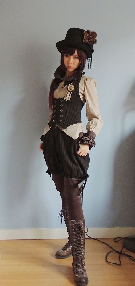 Classic ouji Steampunk Seamstress, Asian Steampunk, Ouji Style, Steampunk Outfits, Casual Steampunk, Mode Steampunk, Steampunk Couture, Steampunk Women, Style Steampunk