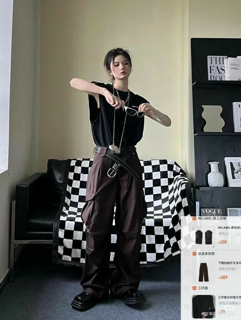 Outfit Ideas Masculine Girl, Girl Masculine Outfits, Masculine Girl Outfits, Masculine Girls, Masculine Girl, Rare Clothing, Gender Fluid Fashion, Concept Clothing, Tomboy Style Outfits