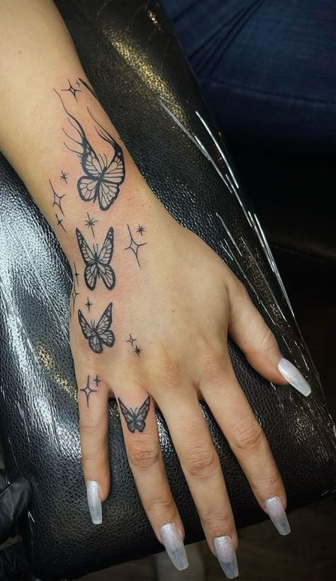 Tattoo Eyebrows, Bull Tattoo, Full Hand Tattoo, Butterfly Hand Tattoo, Hand And Finger Tattoos, Cute Hand Tattoos, Pretty Hand Tattoos, Skeleton Hand Tattoo, Tattoos For Black Skin