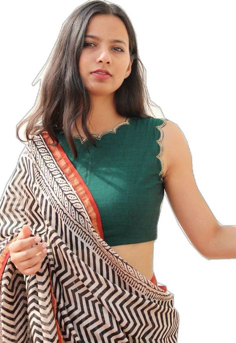 Green Choli Blouse, Cotton Green Blouse Designs, Embroidered Saree Blouse Designs, Scallop Blouse Indian, Sleeves Less Design For Blouse, Cute Saree Blouse Designs, One Side Blouse Designs, Front Side Blouse Design, Cotton Sleeveless Blouse Designs