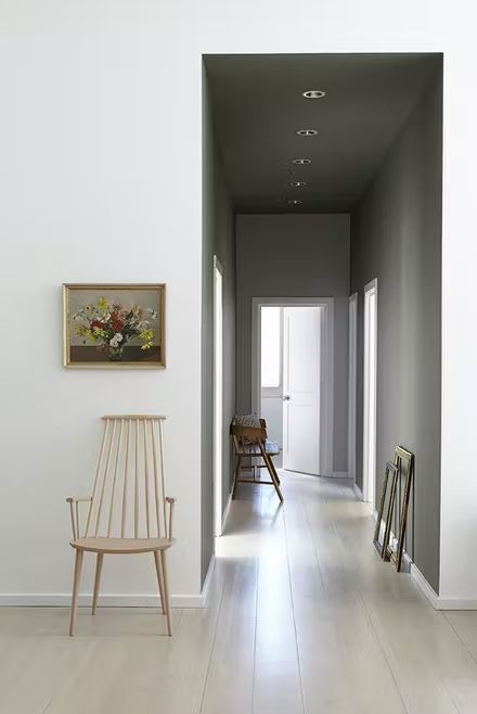 Hallway Scheme Using Wood Ash Paint | Little Greene Dark Hallway Ideas, Modern Hallways, Minimalist Hallway, Ceiling Painted, Perfect Grey Paint, Best Gray Paint, Contemporary Hallway, Grey Hallway, Hallway Paint