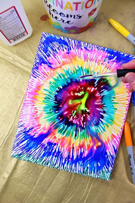 Make a Cool Sharpie and Alcohol Painting on Canvas where the alcohol makes swirls of permanent marker color on the canvas, it’s just magic! #WelcometoNanas #SharpieAlcoholPainting #ArtProjectsforKids #CanvasPaintingCrafts | Welcome to Nana’s Sharpie On Canvas Art, Tie Dye Canvas Painting, Sharpie Painting, Alcohol Painting Ideas, Sharpies And Alcohol, Art Party Activities, Sharpie Canvas, Alcohol Paintings, Aura Painting