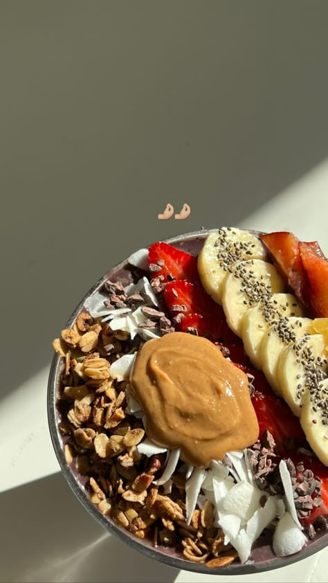 Acai Bowl Recipe Easy, Açai Bowls, Acai Bowls Recipe, Açaí Bowls, Acai Bowls, Smoothie Bowl Recipe, Healthy Food Motivation, Healthy Lifestyle Food, Healthy Foodie