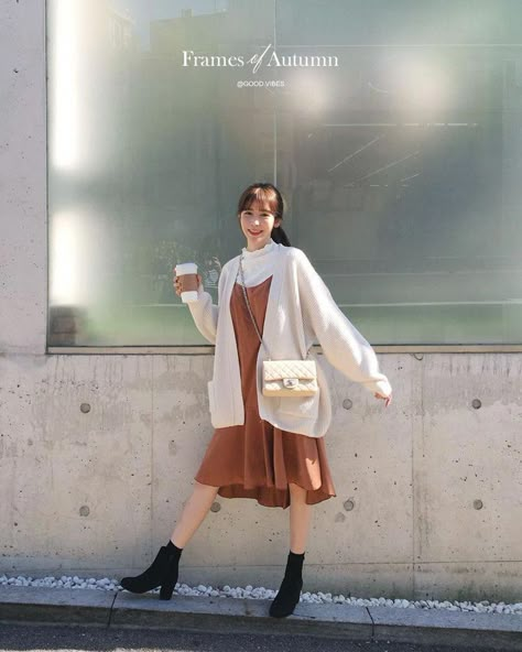 Girls Spring Fashion, Japan Outfits, Korean Fashion Ideas, Minimalist Moda, Japan Outfit, Korean Girl Fashion, Korean Fashion Trends, Ulzzang Fashion, Korea Fashion