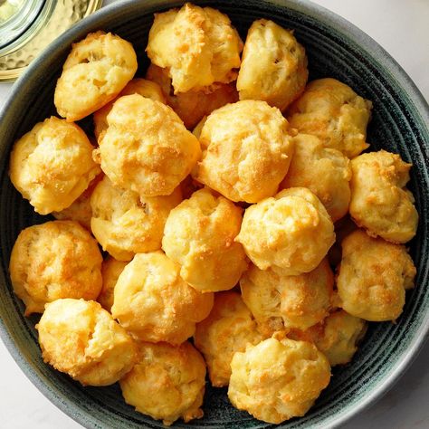 Cheese Puffs Swiss Cheese Recipes, Cheese Puffs Recipe, 70s Food, Snow Pea, Sausage Meatballs, Cheese Puff, Party Prep, Easter Snacks, Dream Food