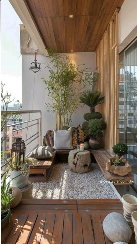 Long Balcony Ideas, Apartment Porch Ideas, Japanese Balcony, Zen Balcony, Small Apartment Balcony Ideas, Bedroom Pop Design, Luxury Christmas Decor, Modern Entrance Door, Balkon Decor