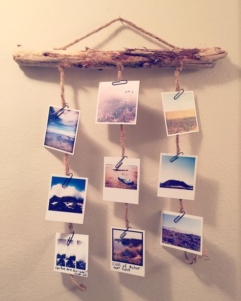 Driftwood and Rope Picture Hanger Diy Driftwood, Diy Wall Decor For Bedroom, Painted Driftwood, Driftwood Art Diy, Beach Bedroom Decor, Driftwood Decor, Driftwood Crafts, Picture Hangers, Driftwood Art