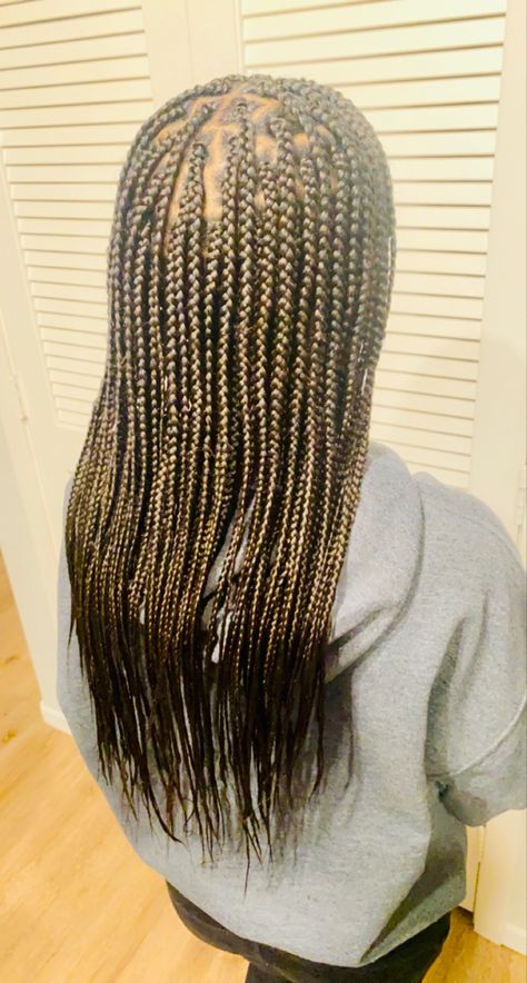 Medium Box braids Traditional Box Braids, Kids Box Braids, Medium Box Braids, Kids Boxing, Box Braids, Dreadlocks, Braids, Crown, Hair Styles