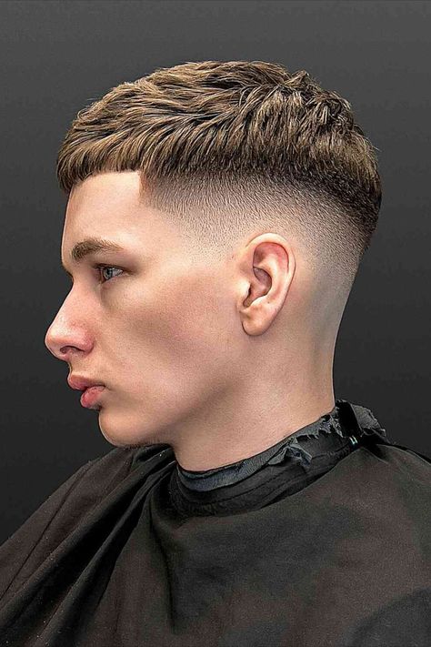 high fade crop cut French Crop Hair Men, Buzz Fade, Popular Hairstyles For Men, Mid Fade Haircut, High And Tight Haircut, French Crop, Fade Haircuts For Men, High Fade Haircut, Drop Fade Haircut