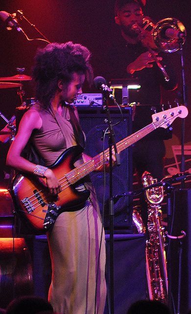 Female Jazz Musicians, Woman Bassist, Bass Player Aesthetic, Musician Life, Musician Aesthetic, Esperanza Spalding, Bass Guitarist, Women Of Rock, Bass Players