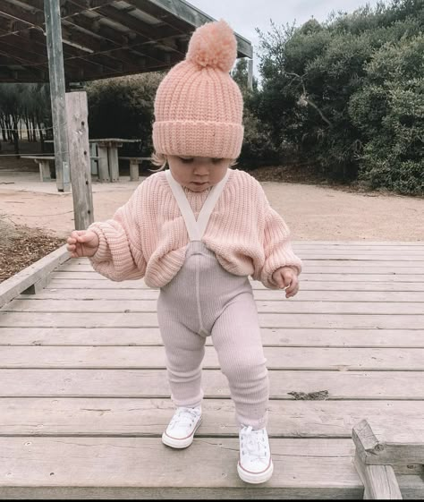 Winter Outfits Babygirl, Winter Baby Outfits Girl, Baby Winter Outfits Girl, One Year Old Outfits, Baby Girl Winter Outfits, 3 Month Old Baby, Hippie Baby