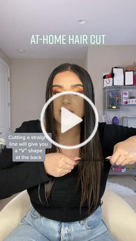 Trim My Hair At Home, Diy Trim Long Hair, Long Layered Hair Diy, Trim Own Hair Split Ends, Hair Cuts At Home Tutorials, Haircuts For Long Hair Tutorials, Trimming Long Hair At Home, Trim Haircut For Long Hair, Long Hair To Medium Haircut