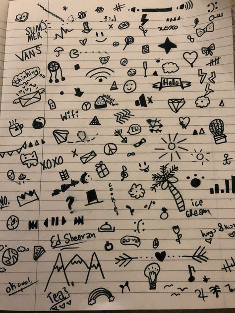 Filler Doodles Easy, Simple Doodles On Hand, Notebook Doodles Aesthetic Simple, Cute Stuff To Draw On Your Hand, Doodles In Books Aesthetic, Personality Doodles, Doodles To Do At School, Cute Doodle Page, Skin Doodles Ideas