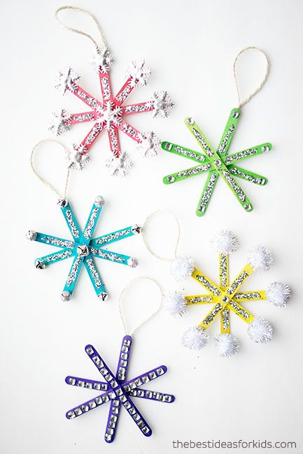 Popsicle Stick Snowflake Popsicle Stick Snowflake Ornaments, Popsicle Stick Snowflake, Jul Diy, Kids Christmas Crafts, Christmas Crafts For Toddlers, Diy Christmas Ornaments Easy, Christmas Crafts For Kids To Make, Kids Christmas Ornaments, Fun Christmas Crafts