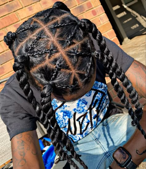 Triangle parts 2 strand twist 2 Strand Twist Styles Natural Men, Single Braids Men, Snoop Dogg Braids, Toddler Boys Hairstyles, Boy Braided Hairstyles, Strand Twist Men, Travis Scott Braids, Design Haircuts, Masculine Hairstyles