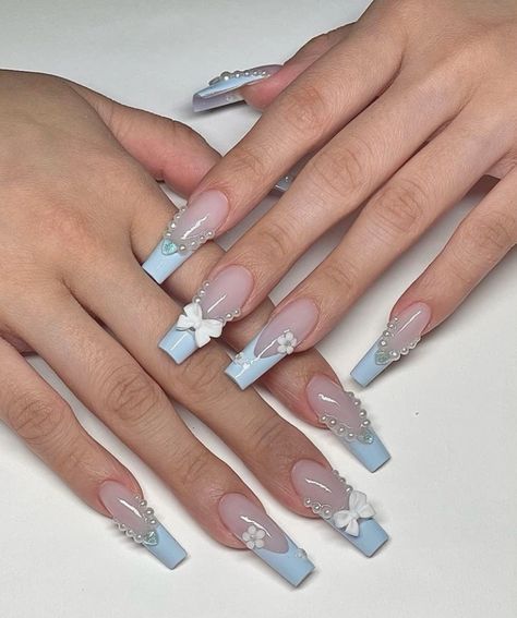 Blue Nails Cinderella, Light Blue Nail Designs Coffin, Blue French Tip Nails Snowflake, Sky Blue Quince Nails, Light Blue French Tip Nail Designs, Baby Blue Wedding Nails, Blue And White Nails Christmas, Sweater Nails Blue, Quinceanera Nails Blue