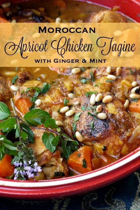 Moroccan Tagine Recipes, Arabisk Mad, African Stew, Moroccan Stew, Tagine Cooking, Moroccan Tagine, Chicken Food Recipes, Chicken Tagine, Apricot Chicken