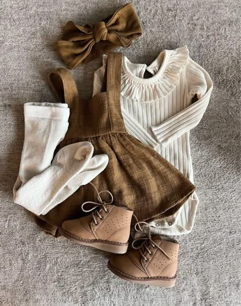 3 Month Thanksgiving Outfit, Neutral Baby Girl Clothes, Baby Girl Neutral Outfits, Baby Fall Outfits, Baby Girl Outfit Ideas, Fall Baby Clothes, Baby Fits, Baby Girl Outfit, Baby Prep