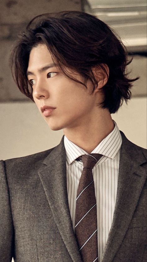 Long Middle Part Hair Men Asian, Masc Haircuts Asian, Low Effort Hairstyles Men, Men Layered Long Hair, Park Bogum Long Hair, Haircuts For Round Faces Short Hair, Edgy Asian Hair, Long Hair Korean Style Men, Korean Hair Styles Men