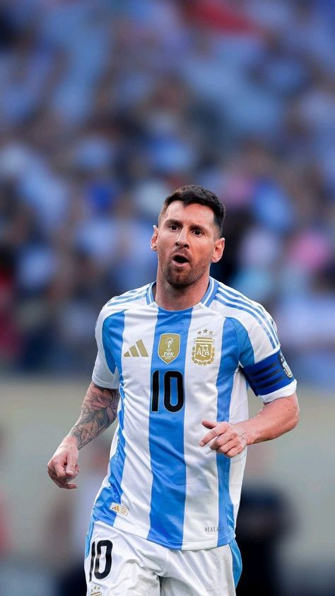 Messias (@Messias30_) on X Messi Soccer, Men's Soccer Teams, Lionel Andrés Messi, Messi Argentina, Messi And Ronaldo, Qatar 2022, Messi 10, Football Art, Leo Messi