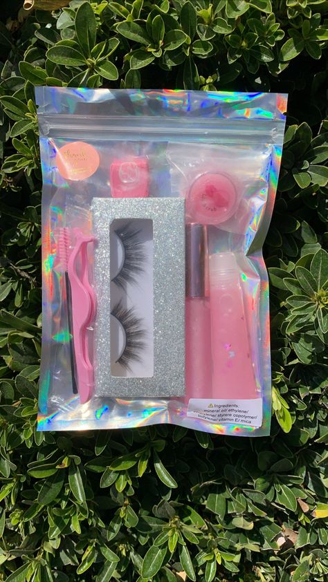 Lip Gloss Bundle Bags, Lashes And Lipgloss Packaging Ideas, Lipgloss And Lash Bundles, Lip Gloss Bundle Ideas, Lash Bundles Ideas, Lash Selling Business, Lip Gloss Bundle, Lash Bundle Ideas, Gift Bundle Ideas