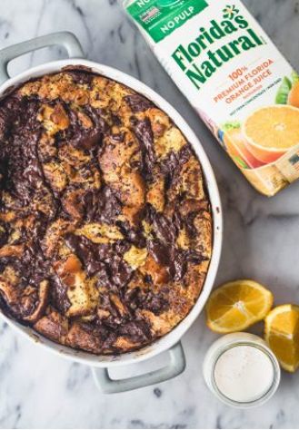 Dark Chocolate Orange Bread Pudding Chocolate Orange Bread Pudding, Orange Chocolate Bread, Chocolate Orange Bundt Cake Recipe, Orange Bread Pudding, Chocolate Orange Muffins Recipe, Things To Bake, Orange Bread, Dark Chocolate Orange, Fresh Orange