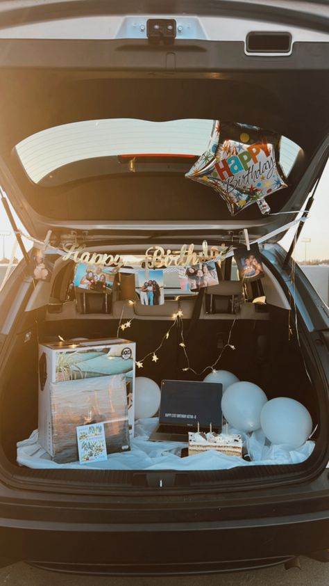 Car Decor Ideas For Birthday, Car Birthday Surprise For Boyfriend, Car Bonet Decor Birthday, Car Anniversary Ideas, Car Trunk Valentines Surprise, Trunk Birthday Surprise Ideas, Car Decoration Ideas For Birthday, New Car Surprise Ideas, Car Trunk Birthday Surprise For Him