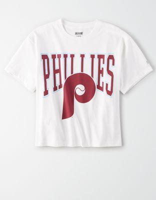 Tailgate Women's Philadelphia Phillies Cropped T-Shirt by Soft cotton jersey | Shop the Tailgate Women's Philadelphia Phillies Cropped T-Shirt and check out more at AE.com. Free Jeans, American Eagle Men, Cropped T Shirt, Philadelphia Phillies, Jeans Tops, Hem Style, Mens Outfitters, Crop Tshirt, Jeans Shorts