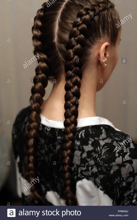 Cute Curly Hairstyle, Dutch Plaits, Curly Bob Styles, Different Types Of Braids, Braids Fishtail, Curly Hairstyle Ideas, Braids Dutch, Creative Haircuts, Long Braided Hairstyles