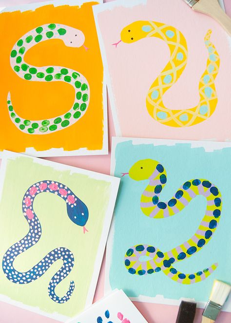 Snake Fingerprint Art | Handmade Charlotte Aunt Duties, Snake Crafts, Happy Crafts, Fingerprint Art, Montessori Art, Handmade Charlotte, Jungle Art, Putao, Kids Art Class