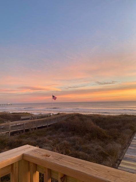 Obx North Carolina Aesthetic, North Carolina House Aesthetic, North Carolina Coast Aesthetic, Carolinas Aesthetic, North Carolina Aesthetic Beach, Southern Living Aesthetic, Outerbanks North Carolina Aesthetic, Outer Banks Beach Aesthetic, North East Aesthetic