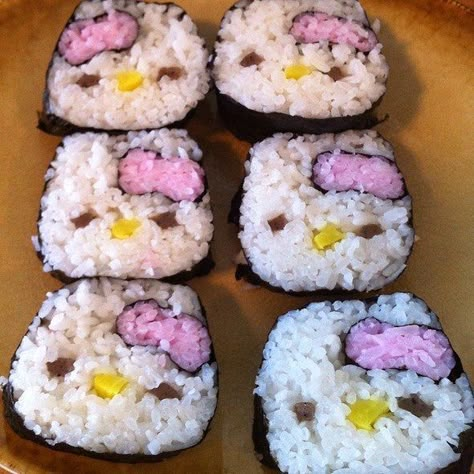 Hello Kitty Sushi | 25 Hello Kitty Foods That Are Almost Too Adorable To Eat Hello Kitty Sushi, Hello Kitty Food, Images Hello Kitty, Kitty Aesthetic, Charmmy Kitty, Kawaii Cooking, Hello Kitty Aesthetic, Sanrio Stuff, Cute Snacks