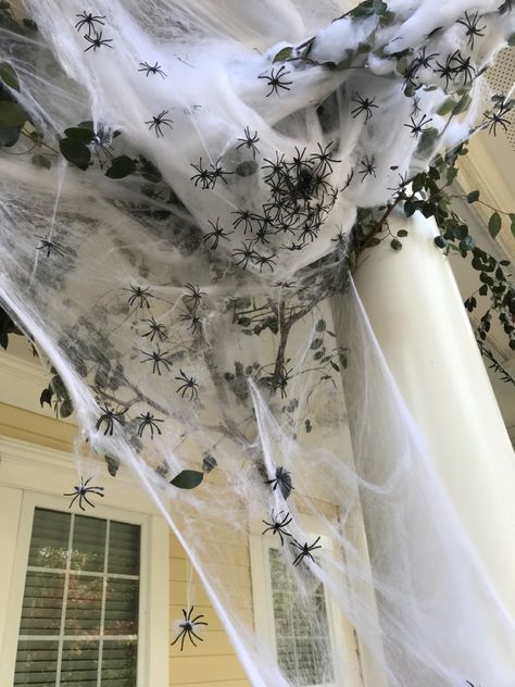 Wallpapers Halloween, Spider Web Halloween Decorations, Halloween Aesthetics, Scary Halloween Decorations Diy, Halloween Decor Diy, Halloween Spider Decorations, Halloween Ball, Halloween Fest, Homemade Halloween Decorations