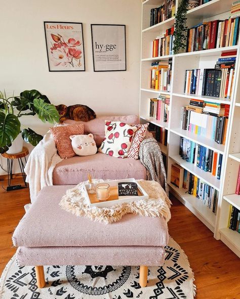 Nancy Meyers Aesthetic Apartment, Pink Maximalist Decor, Second Living Room Ideas, Cozy Book Nook, Cozy Home Library, Colorful Rooms, Deco Studio, Casa Vintage, Apartment Decor Inspiration