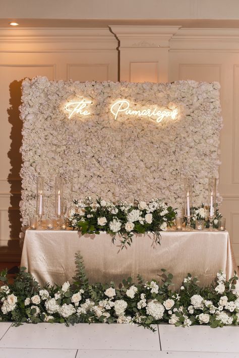 Flower wall sweetheart table Wedding Floral Backdrop Wall, Wedding Table Decorations Main Table, Bridal Table Wedding Decor, White Sweet Heart Table Wedding, Top Table For Bride And Groom, Bride And Groom Main Table Decor, Flower Wall Head Table Wedding, Wedding Ideas Elegant Romantic Sweetheart Table, Ballroom Sweetheart Table