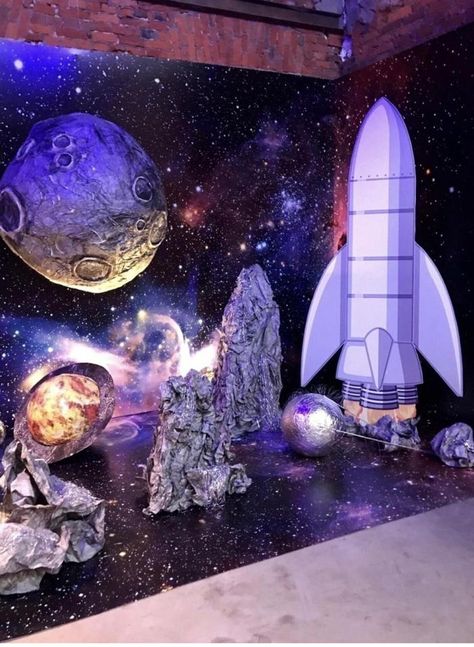 Galaxy Backdrop Party, Blacklight Space Party, Outer Space Photo Booth, Universe Decoration Ideas, Galaxy Graduation Party, Space Backdrop Diy, Intergalactic Party Theme, Futuristic Theme Event, Universe Theme Decoration