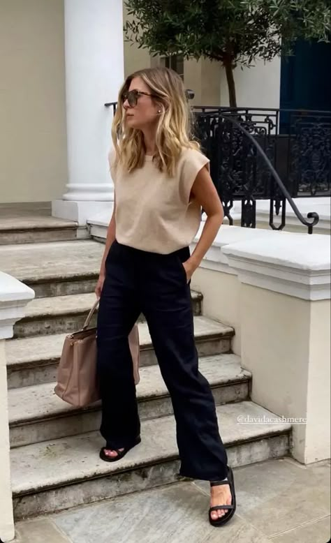 Spring 2024 Wardrobe Essentials: Chic Outfits & Styling Tips for All At Leisure Outfits, Stylish Lifestyle, Work Fits, Summer Work Outfits, Mode Casual, Elegante Casual, Summer Work, Clothes Summer, Photography Instagram