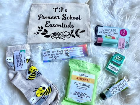 Pioneer Essentials Jw, Pioneer Gift Basket Jw, Jw Pioneer School Gift Ideas 2023, Jw Ske Gifts, Pioneer School Gifts Jw Spanish, Pss Gifts Jw, Pioneer Meeting Gifts Jw Ideas, Gift Ideas For Pioneers Jw, Pioneer Survival Kit Jw Gift Ideas